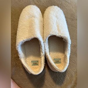 TOMS White Canvas Slipper Shoes Size 9.5